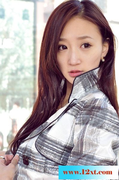 气质OL性感的黑丝写真10P