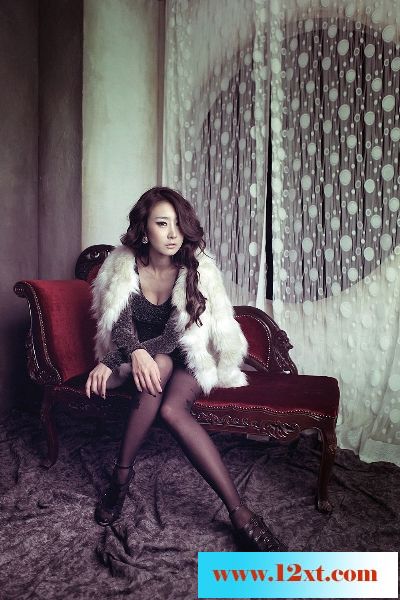 冷豔的高贵黑丝美女40P