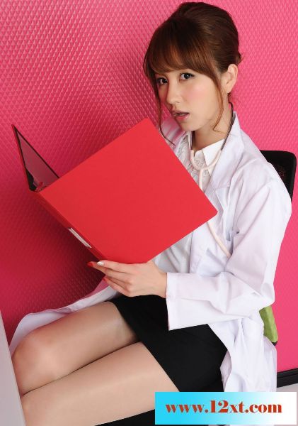 女医生的制服诱惑48P