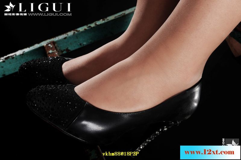 俏丽的女警Model-怡萱42P