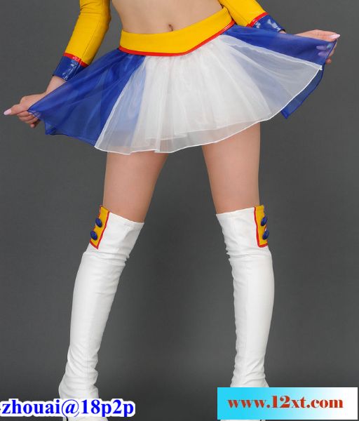 俏丽的制服高跟车模立花サキ30P