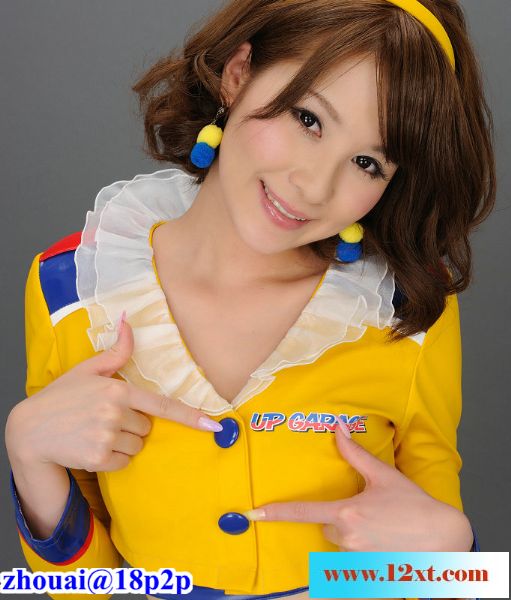 俏丽的制服高跟车模立花サキ30P
