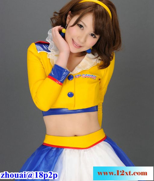 俏丽的制服高跟车模立花サキ30P