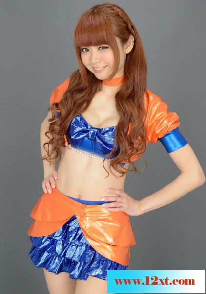 清甜养眼的制服女郎80P