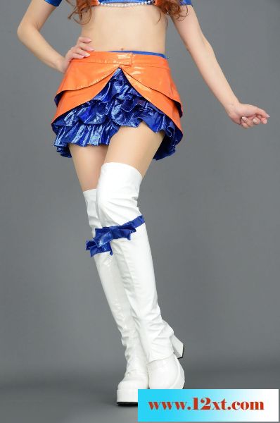 清甜养眼的制服女郎80P