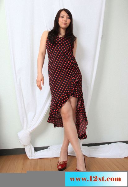性感养眼的美腿女郎14P