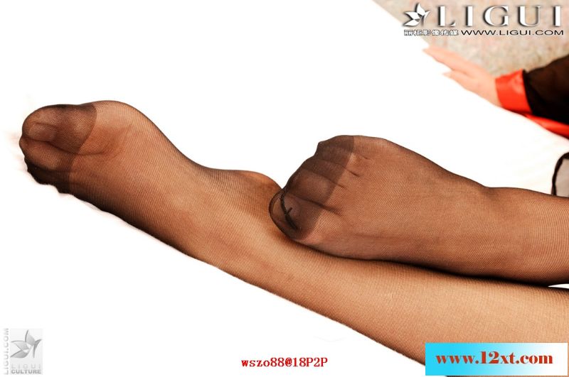 丽柜美女Sufei制服诱惑46P