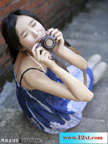 时尚美女外拍18P