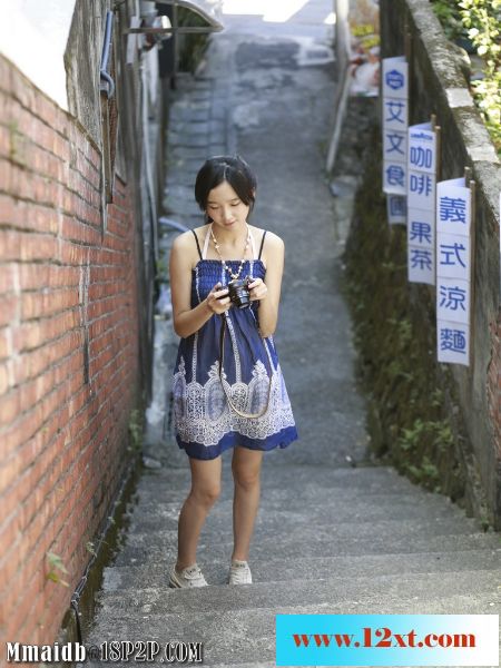 时尚美女外拍18P