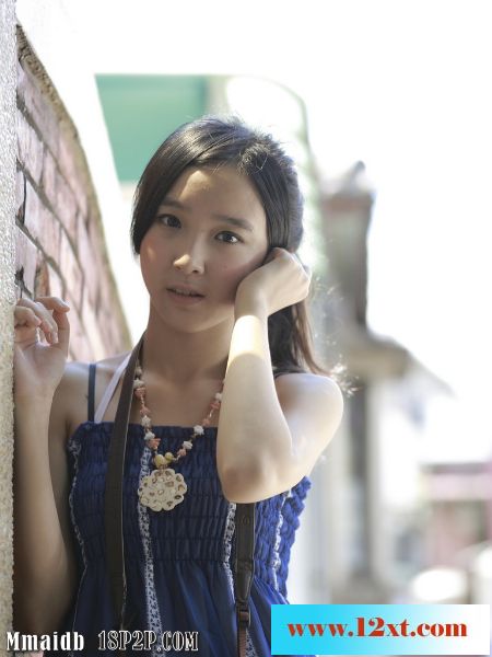 时尚美女外拍18P