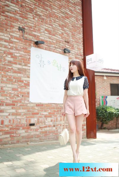 韩国美女金信英街拍自拍美女图片20P