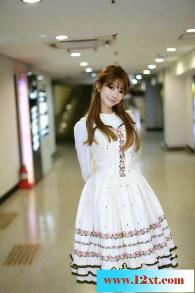 韩国妹子yurisa_chan又一波美图17P