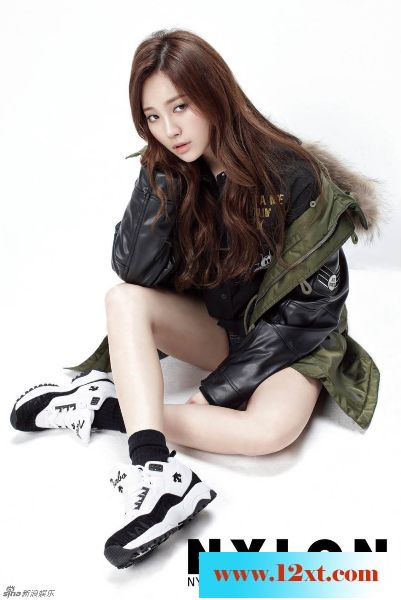 韩国女团Girl'sDay成员Yura在全新写真10P