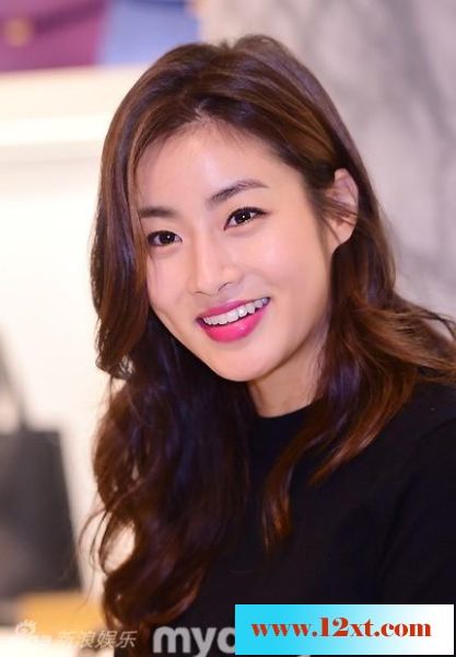 韩国女艺人姜素拉11P