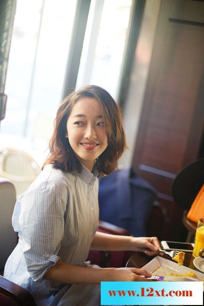蒋梦婕安静享受巴黎阳光10P