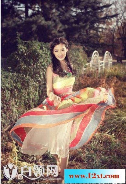 毛晓彤甜美系写真清新亮丽精灵可爱10P