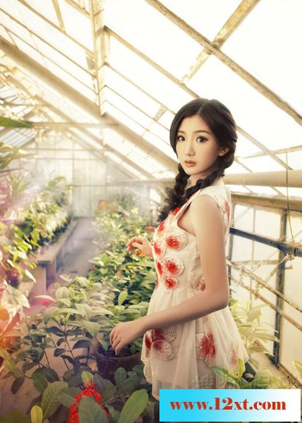 毛晓彤甜美系写真清新亮丽精灵可爱10P