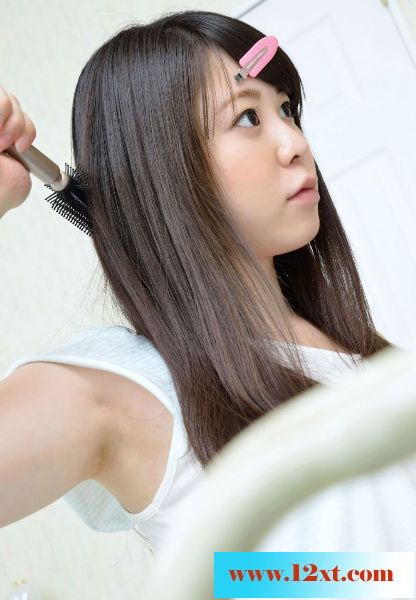 美女的屁屁很翘也很诱惑15P