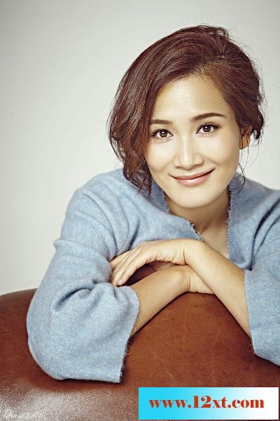 潘雨辰优雅恬静，甜美笑脸尽显气质10P