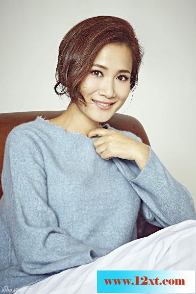 潘雨辰优雅恬静，甜美笑脸尽显气质10P