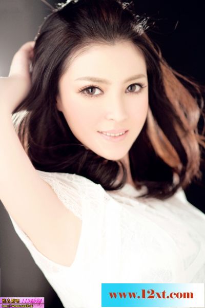 裴里惠初秋拍写真15P