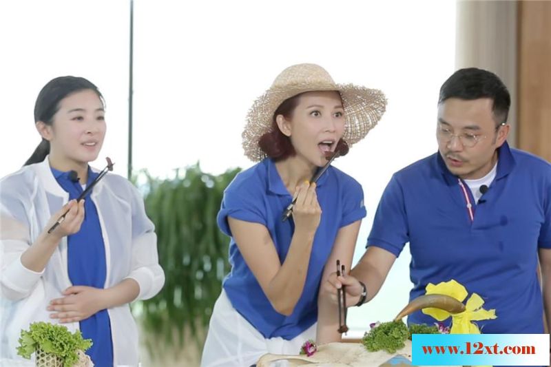 食堂遭女神吃货团大“扫荡”！欧阳娜娜大肆“