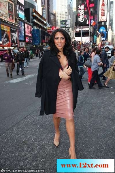 Thalia身材和性感曲线15P