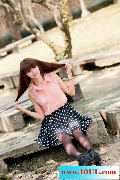 长腿粉嫩迷人女极致诱惑10P