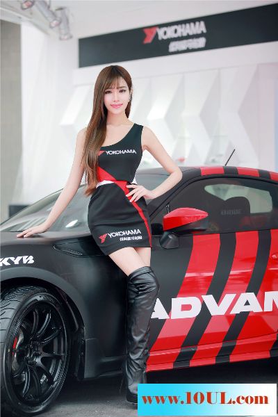 车展上高贵性感美女争鲜斗艳11P