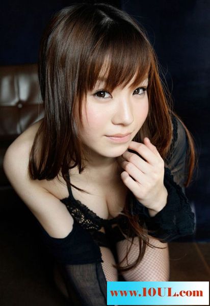 可爱中带娇艳美女私房迷人11P