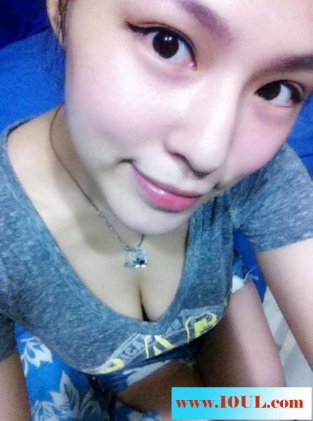 90后美女白嫩大尺度挑逗12P