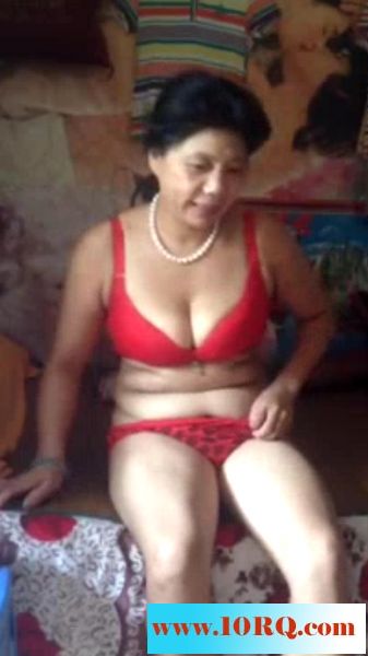 暑假回农村的性福故事之旅第十一部：去隔壁风