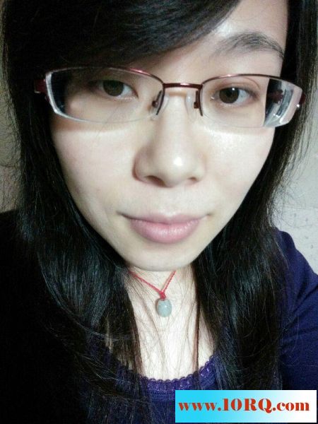 天津公务员人妻张瑜和老公自拍戴着眼镜非常闷