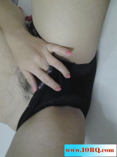淫妇偷情想找单男3P10P