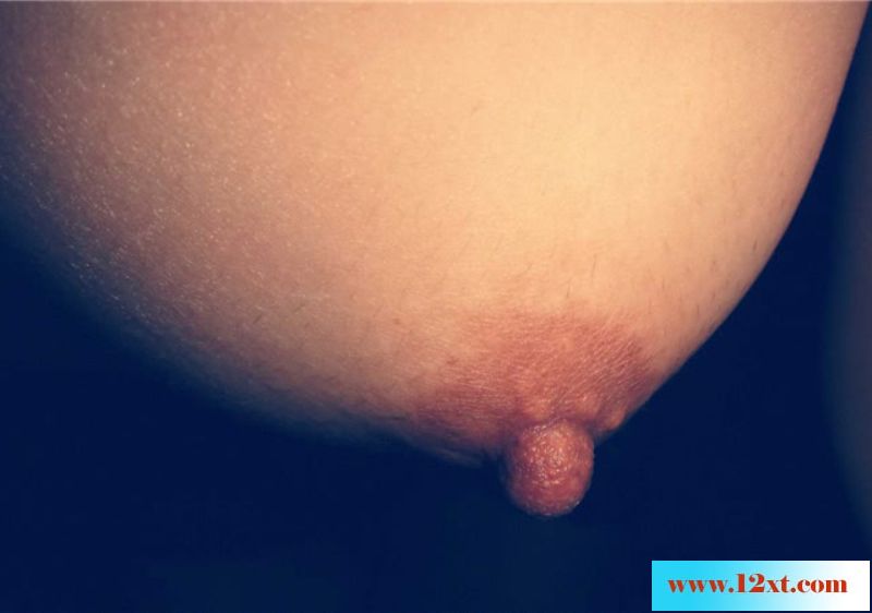 有一对诱人的爆乳和粉嫩的木耳，真不愧是90后