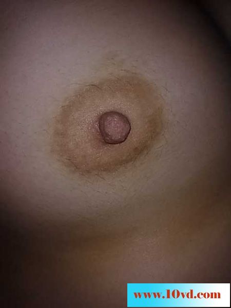 曾经一起玩耍过的小妞现已成为人妻12P