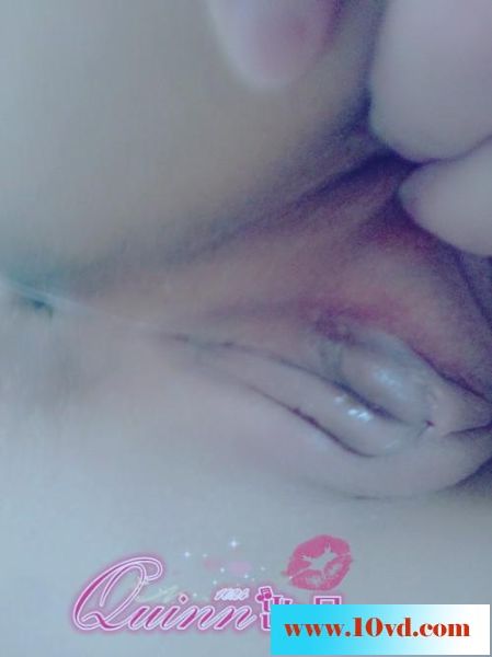 转的妹子护士装自拍14P