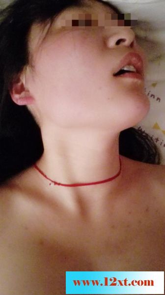 04-11与人妻好友的闲时小聚16P