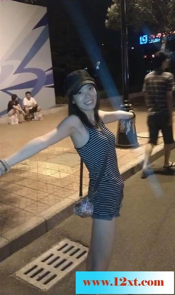 06-11中国戏曲学院研究生骚女微博流出手淫套图