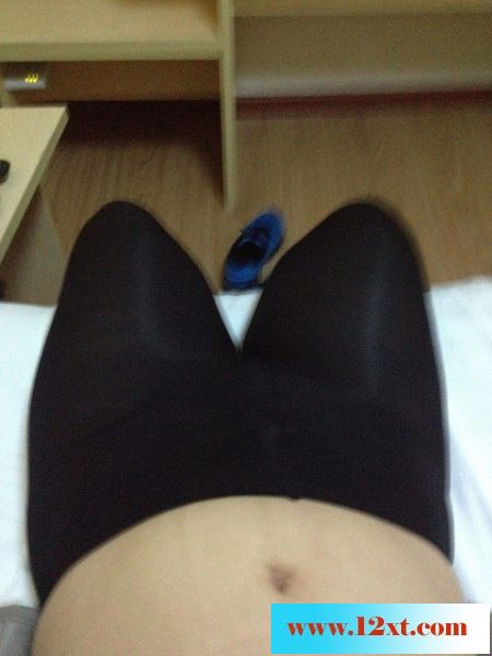 我和一个饥渴熟女开房，微信认识的12P