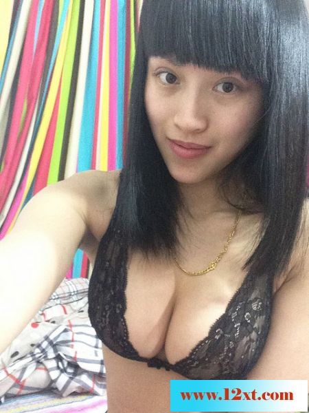 新买的全身黑丝情趣，试穿一下太诱人了18P