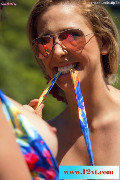 Twistys——女同-CherieDeVille&amp;DaniDaniels100P
