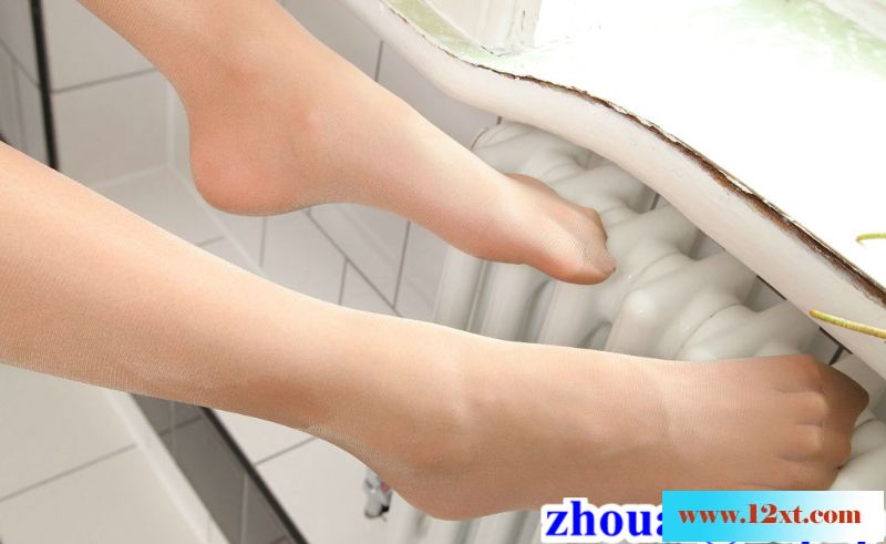 誘人的女人Sandra60P