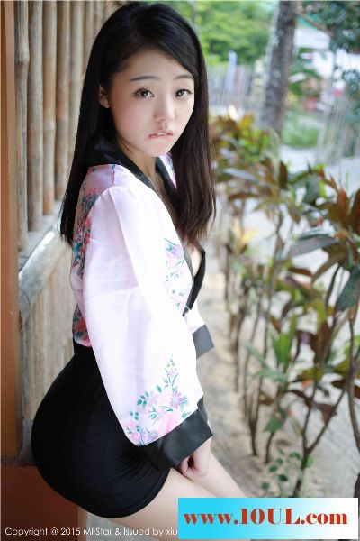 农家和服女户外秀【13P】