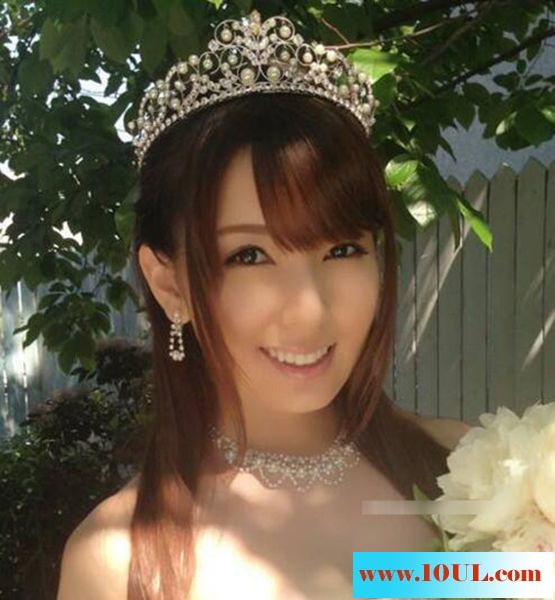 女神波波野性COS女王13P