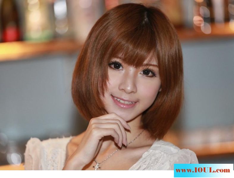 俏皮甜美女生真养眼21P