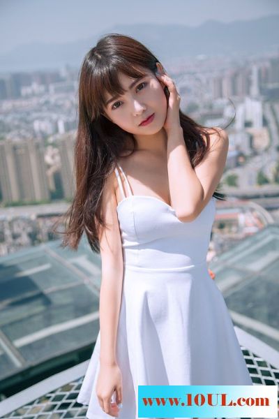 天台白衣少女惹人怜爱10P