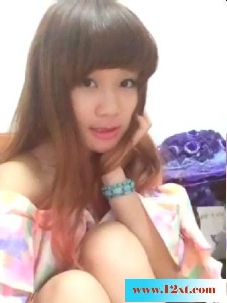 白嫩女友自拍给我看，好诱惑14P