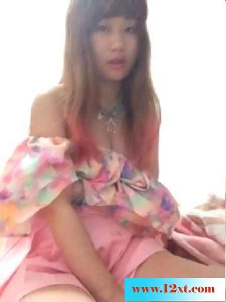 白嫩女友自拍给我看，好诱惑14P