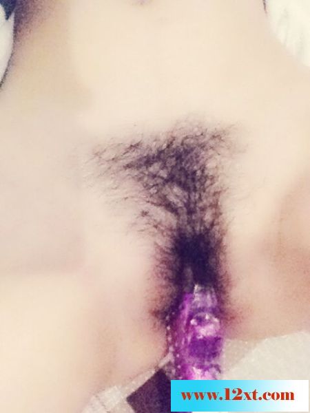 老婆的护士装，大家细细欣赏15P